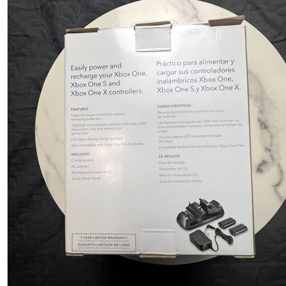 Insignia Dual Controller Charger for Xbox One, One S, One X & One Elite Con: NIB - Picture 2 of 3